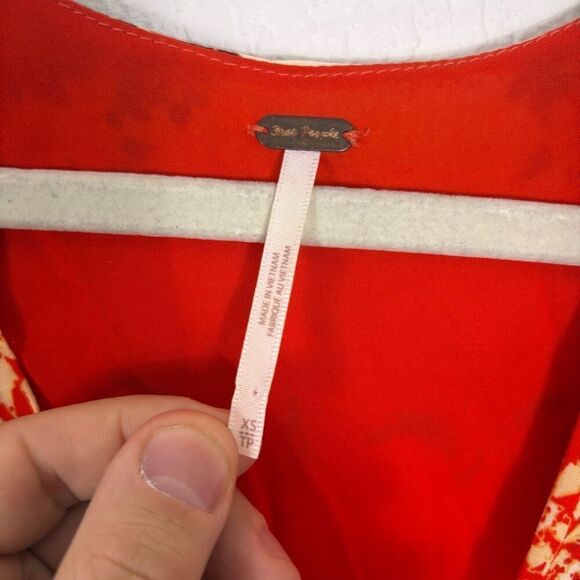 Free People Mixing It Up Plunge Neck Red & Cream Patterned Long Sleeve MIni Dres - Picture 6 of 11